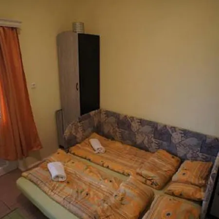 Apartment- Golden 2 Διαμέρισμα *